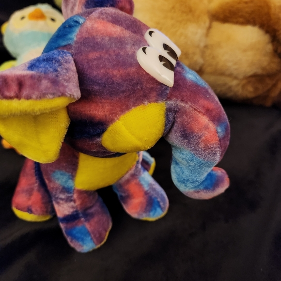 Assortment of Stuffed Animals - Picture 8 of 16